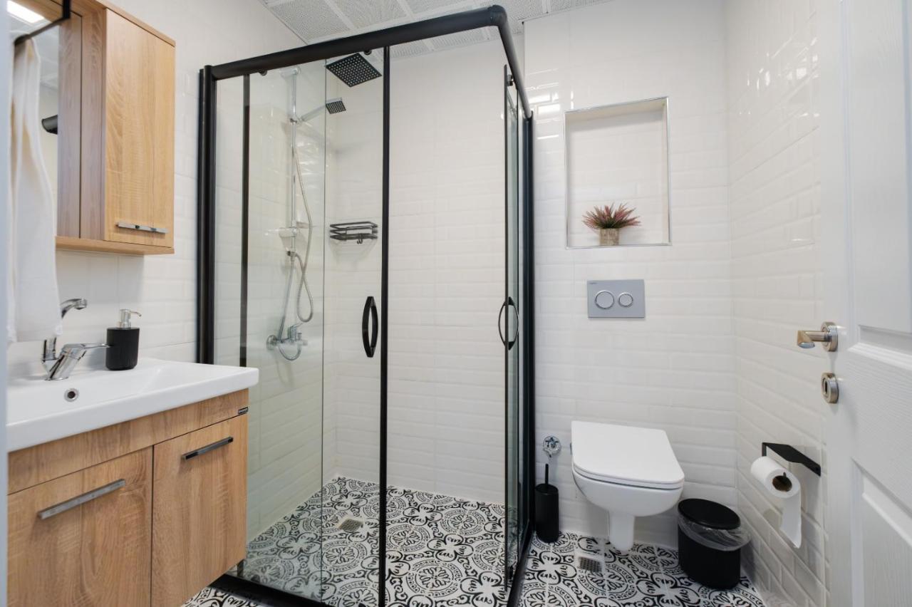 Mel Town Bed and Breakfast Antalia Esterno foto